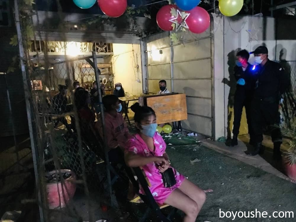 金边10多名年轻女子违规举行生日趴，连夜被强制检测！